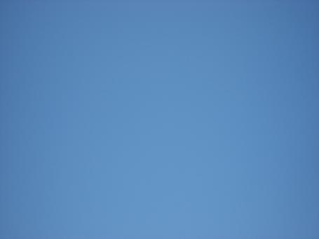 空 空