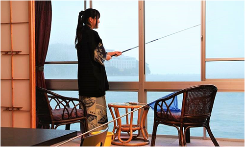 魅力之一「坐在客房裡釣魚」是伊勢志摩獨特的風情